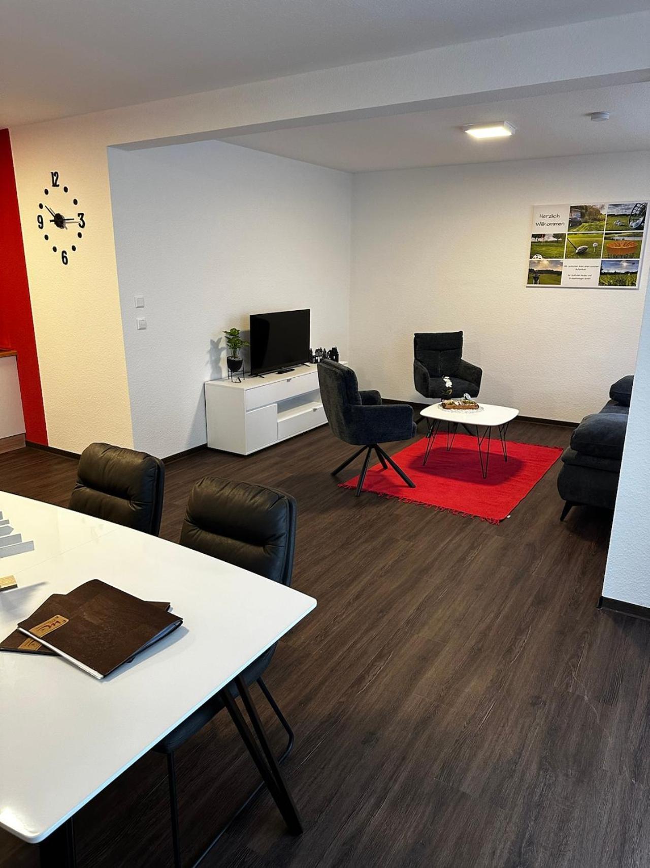 Barrierefreie In Der Naehe Der Golf- Und Freizeitanlage Apartment *